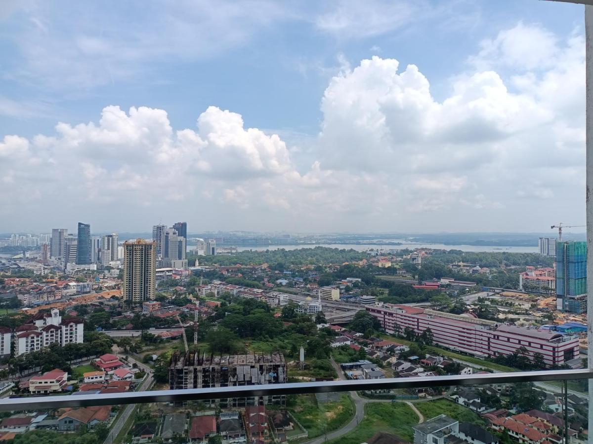 Apartment Pinnacle Tower 3 Bed 2 Bath Johor Bahru