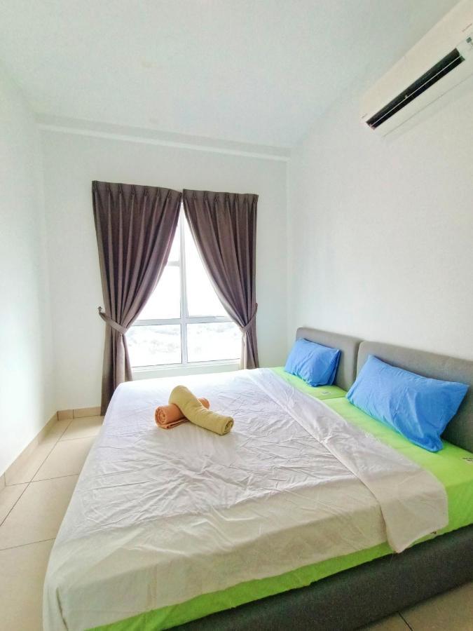 Pinnacle Tower 3 Bed 2 Bath * Johor Bahru