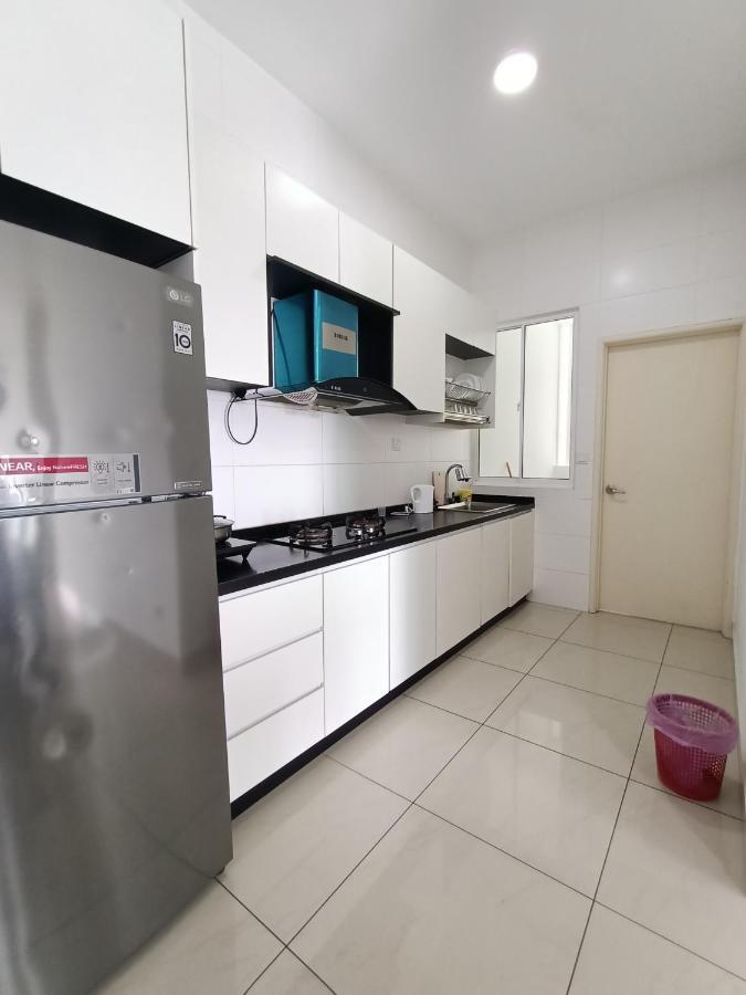 Pinnacle Tower 3 Bed 2 Bath